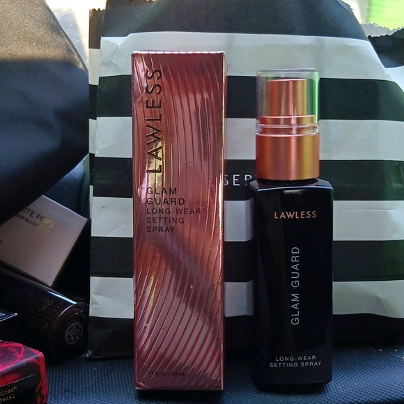 NIB LAWLESS Glam Guard Longwear Setting Spray - Picture 2 of 8